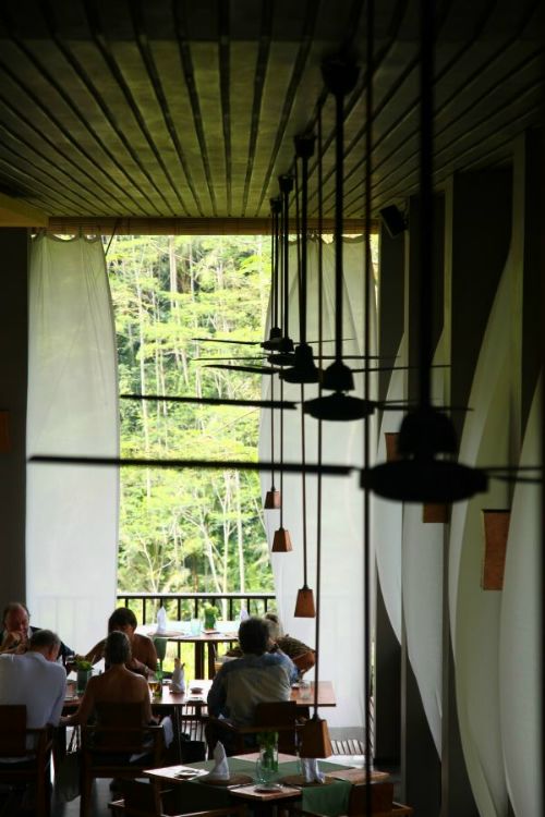 зN ڨqMaya Ubud 13